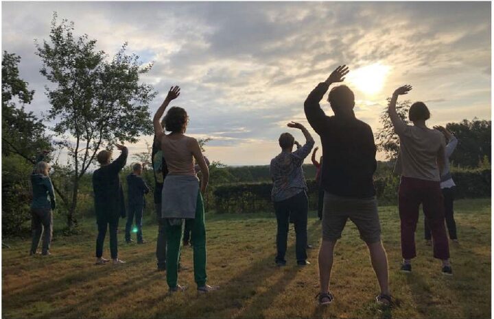 zomercursus zingen en tai ji bij Land aan Zee
